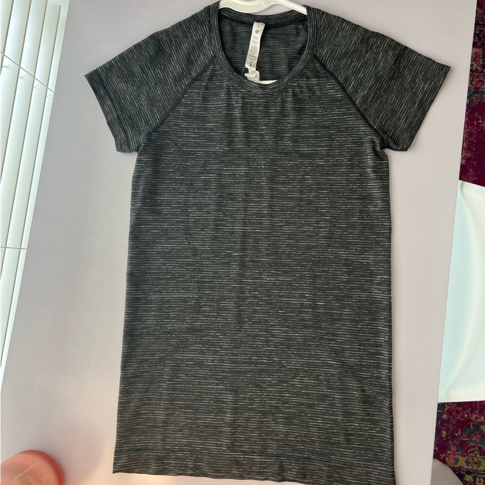 Lululemon Swiftly Tech